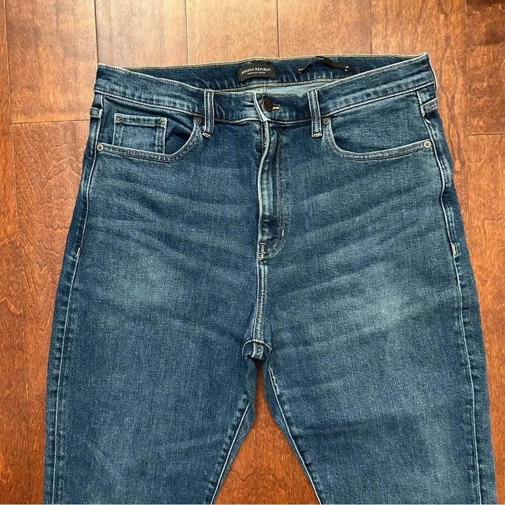 Banana Republic Men’s High Rise Straight Blue Jeans, Size 33